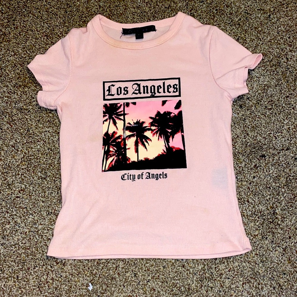 Size medium very pretty baby pink color